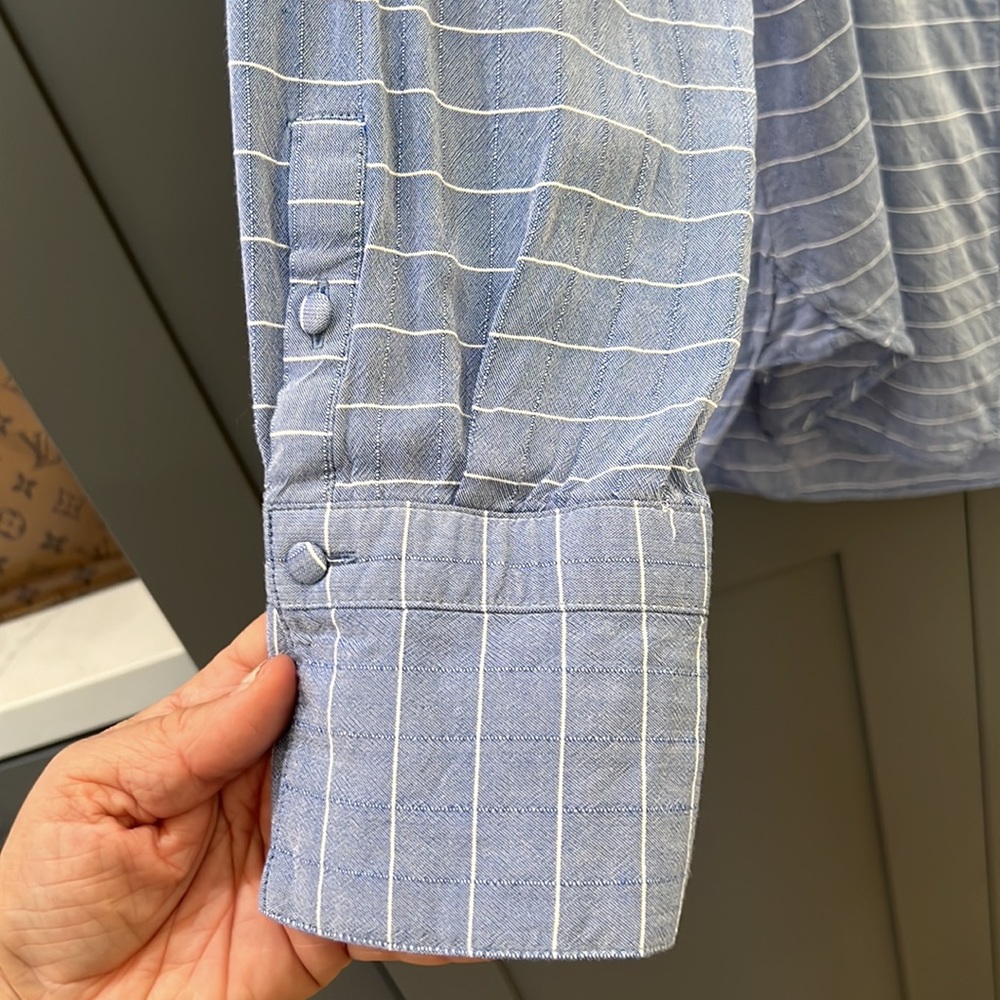 {Worthington}Sz L Blue w/White Pinstripe Off Shoulder Blouse - Picture 3 of 6